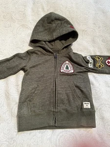 Boys Roots Canada LS Hooded Zip-up Sweatshirt Army Green Patches 2T EUC - Imagen 1 de 8