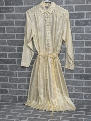 Vintage Maurada Sz 10P Ivory Silk Shirtdress Pleated Skirt Cinched Waist Long Sl - Image 1 of 4