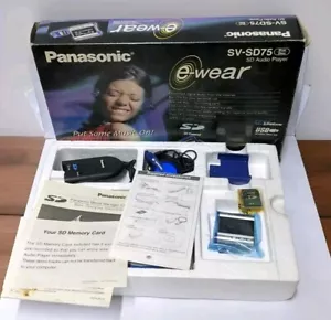 PAQUETE DE REPRODUCTOR DE AUDIO SD portátil MP3/AAC SD Panasonic SV-SD75 e-wear de colección ~ usado - Imagen 1 de 14