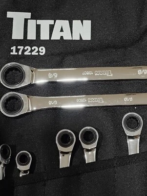 Juego de llaves combinadas de trinquete Titan 17229 10 piezas 12 puntos 72 dientes SAE Foto 1 de 4