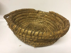 Cesta de paja de centeno primitivo temprano con colgador tejido ~ PR521 - Imagen 1 de 9