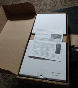 Kit de audio y video trasero Dodge Chrysler Caravan Voyager 05082012AD Alpine - Imagen 1 de 7