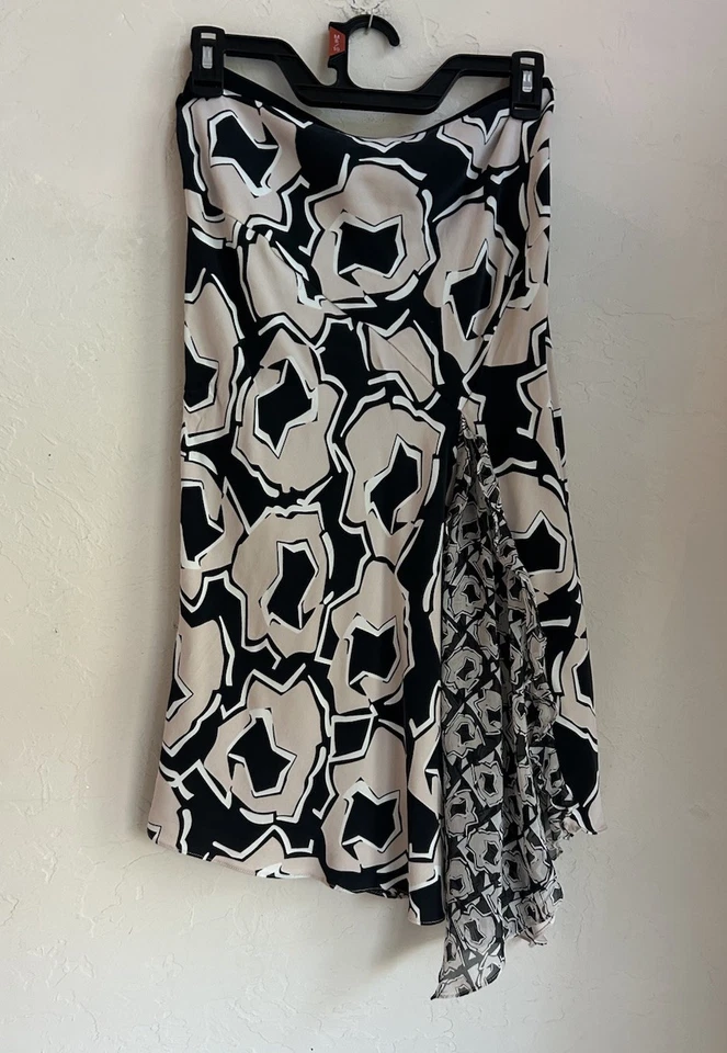 Saia Posey Diane Von Furstenberg 4 Seda Elástica Estampa Assimétrica Leve - Imagem 1 de 4