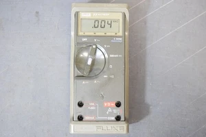 Multímetro digital portátil Fluke 77 (3200 unidades) - Imagen 1 de 6