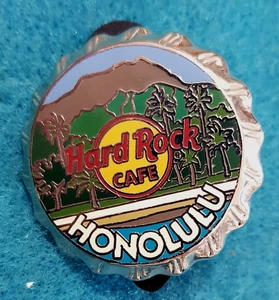 HONOLULU HAWAII BOTTLE CAP SERIES *DIAMOND HEAD* BEACH PALMS Hard Rock Cafe PIN - Picture 1 of 1
