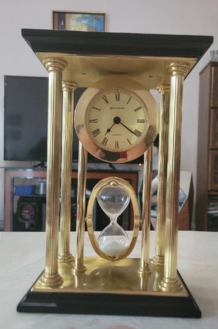VINTAGE BENCHMARK BRASS CLOCK  WORKS Cover
