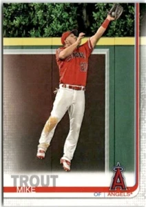 2019 Topps #100 Mike Trout - Picture 1 of 2