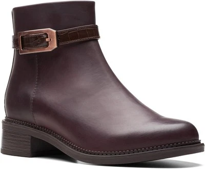 Bota de moda Clarks Maye Grace para mujer  Foto 1 de 4