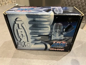 Traxxas TRX5208 #5208 2.5 Nitro Marine Engine NIB New Old Stock - Picture 1 of 9