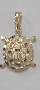 Turtle Pendent 14k Yellow Gold Satin and Diamond Cut Finish 21x12 mm - Picture 1 of 12