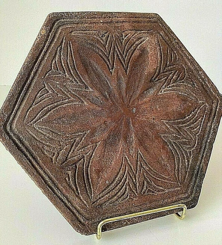 ANTIQUE RED CLAY CERAMIC FLORAL DESIGN HEXAGON TILE 9 1/4" X 1/2" Cover