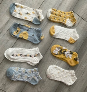 Blau/gelbe geblümte DAMEN-SOMMERSOCKEN, 8ER-PACK, BRANDNEU, GRÖSSE UK 4–8... - Bild 1 von 1