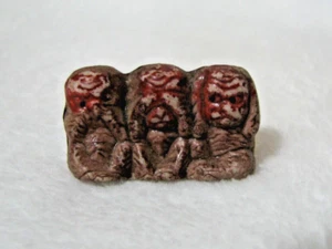 3 kleine Affen Figur, Japan, sprechen/sehen/hören nichts Böses rot/braun Porzellan - Bild 1 von 6