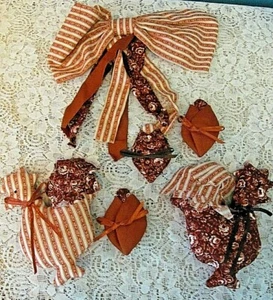 Bow,  Roosters, Eggs  Handmade Cloth For Craft Crafts - Picture 1 of 12