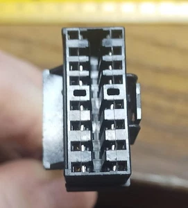 BLAUPUNKT INDIANAPOLIS CD34 CD RECEIVER CAR AUDIO WIRE HARNESS HEAD CONNECTOR - Picture 1 of 2