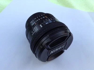 Nikon 20mm f/2.8 AF-D Super Wide Angle Auto Focus PRIME Lens, parts or repair - Image 1 of 4