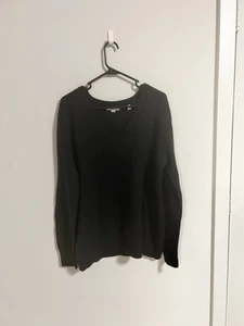 Vince Size L 100% Cashmere Weekend V-Neck Long Sleeve Pullover Sweater Black - Picture 1 of 8