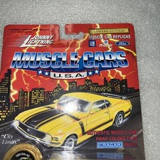Johnny Lightning Muscle Cars “1969 Olds 442” Series 11 Blue. New On Card BB9