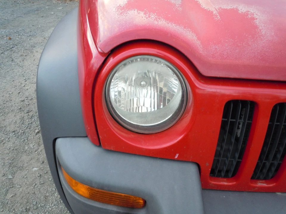 Faro halógeno derecho pasajero Jeep Liberty 2002-2004 derecho Foto 1 de 1