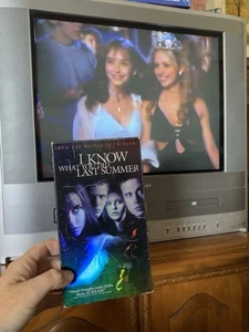 I Know What You Did Last Summer VHS 1997 Jennifer Love Hewitt 90s Horror Mystery - Picture 1 of 7
