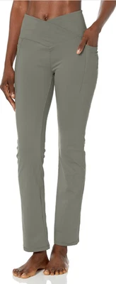 Pantalón de yoga acampanado cintura cruzada estudio verde agave Danskin para mujer Foto 1 de 4