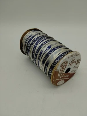 Cinta rizadora vintage arrugada Navidad envoltura de regalo Foto 1 de 4