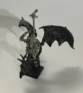 Warhammer Azhag the Slaughterer, OOP Rare Orcs miniature on wyvern - Picture 1 of 4