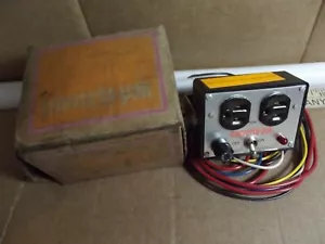 NUEVO STOCK ANTIGUO CONVERTA PAK VEHÍCULO RECREATIVO AUTO CAMIÓN ACCESORIO 12V A 110V - Imagen 1 de 10