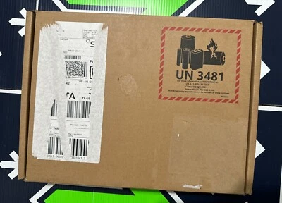 Microsoft Surface Go 3 12.4" Touchscreen Laptop i5-1235U 8GB 128GB SSD XJD00001 - Image 1 of 4