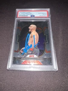Alexander Volkanovski Signed 2023 Panini Select UFC Trading Card PSA/DNA - Picture 1 of 2