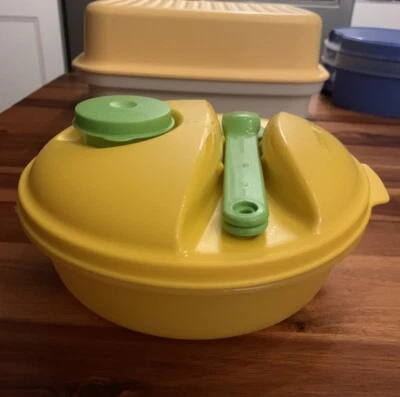 Tupperware To Go Salat&Go 1,5L Neongelb/Apfelgrün mit Besteck Dressingbecher - Bild 1 von 4