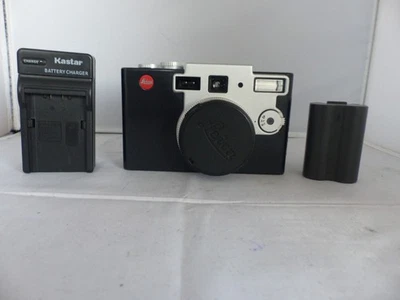 Leica Digilux 1 4.0MP Digital Camera - Black. Fully functional. Body is clean. - Image 1 of 4