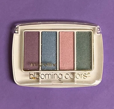 Vtg 1980’s Maybelline Blooming Colors Frost Quad Eye Shadow SEASHORE Purple Pink - Image 1 of 3
