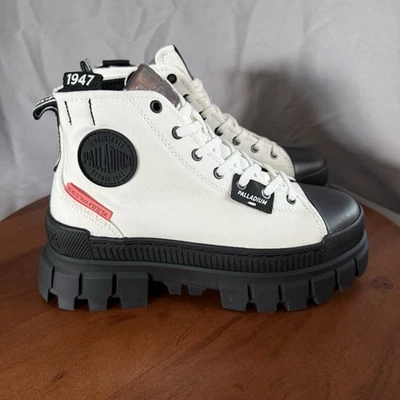 Palladium Women's Revolt Hi TX Platform Shoes Star White Black Chunky Heel 6.5 - Image 1 of 4