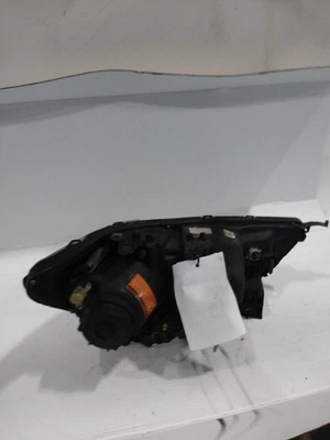 Used Left Headlight Assembly fits: 2015 Mitsubishi Outlander sport halogen Left - Image 1 of 4