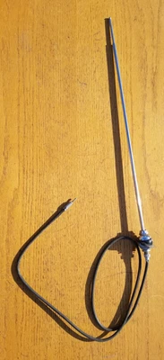 Antena chicote Chevy Chevrolet 1949-54 50 51 52 1949 1950 1951 1952 - Imagem 1 de 4