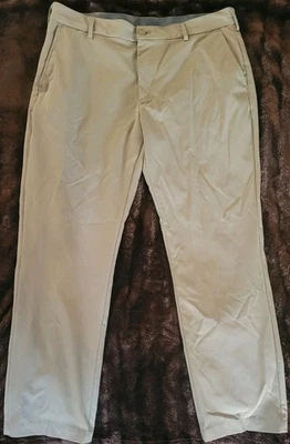 Pantalones de vestir IZOD caqui para hombre 36x30 chinos informales rendimiento elásticos Foto 1 de 4