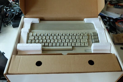 C= Commodore 64C Personal Computer w/box [NO PSU] - Image 1 of 4