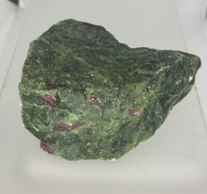 RUBIN auf ZOISIT Rohstein Rohrubin / Ruby Zoisite, Tanzania,Rough - Picture 1 of 2