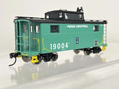 Bowser HO Penn Central PC #19004 N5 Caboose - Image 1 of 4