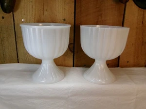 Lot of 2 Vintage Milk Glass Ribbed Pattern 6.5" Pedestal Compote Candy Dish - Picture 1 of 3