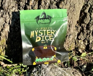 Dragon's Mystery Dice Pouch - Random 7 Piece DND 5e Gaming Resin Dice Set - Picture 1 of 3