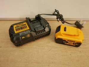DeWALT DCB116 12v 18v & 54v FLEXVOLT xr fast charger + DCB184 5 ah battery - Picture 1 of 6
