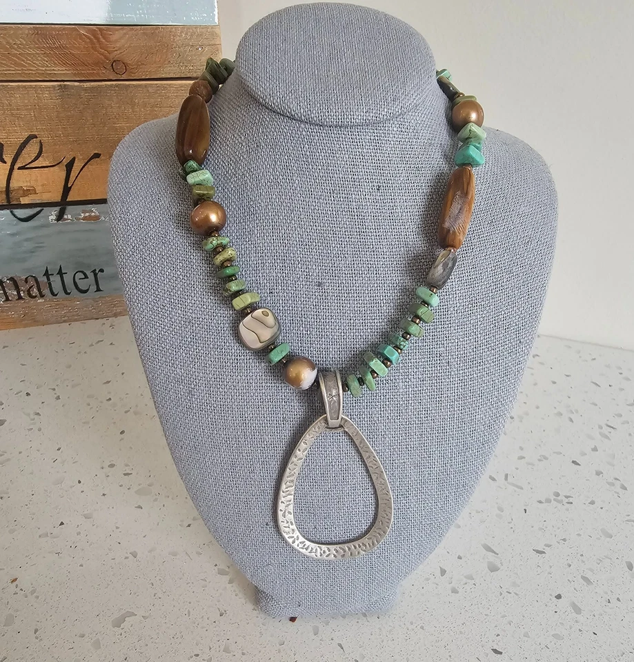 Colar de prata esterlina Silpada Howlite Shell Pearl N1786   - Imagem 1 de 1