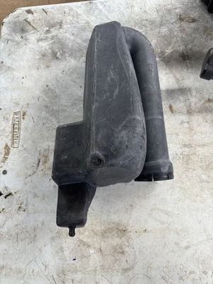 Chevrolet S10 1999 camioneta resonador purificador de aire salida 2200 SFI OEM 15737282 Foto 1 de 4