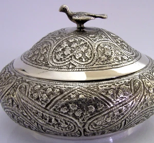 SUPERB INDIAN SOLID SILVER BIRD TERMINAL LIDDED BOX c1920 ANTIQUE 198g - Picture 1 of 11