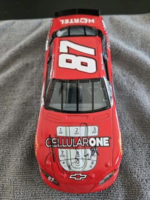 Joe Nemechek Escala 1/24 Die-cast Autografiado Celular One Chevrolet Racing Champ Foto 1 de 4