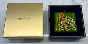Jay Strongwater per Estee Lauder bambù incantato gioiello compatto - nuovo con scatola - Foto 1 di 5
