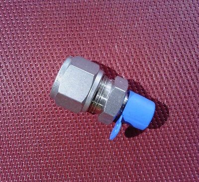 SWAGELOK SSP Grip® 1/2 Tube OD x 1/4 NPT Male Pipe STRAIGHT CONNECTOR 316 Stainless Steel