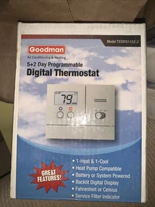 Goodman Digital Thermostat TSTATG1152-2 5+2 Day Programmable. NEW - Picture 1 of 3